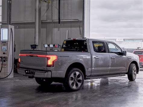 ford f-150 lightning production paused